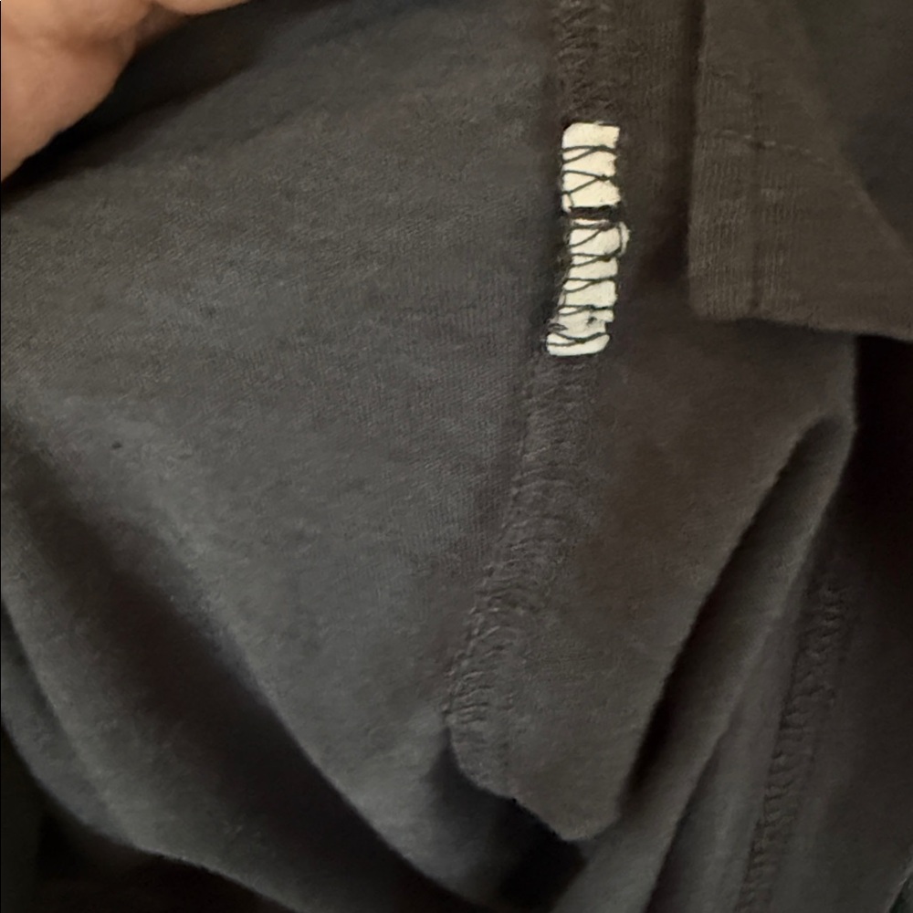 ALO Triumph V-Neck Raglan T-Shirt Gray XXL Unisex - Picture 5 of 6